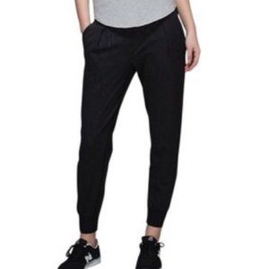 Lululemon Snakeskin Jogger Party Pant Size 8